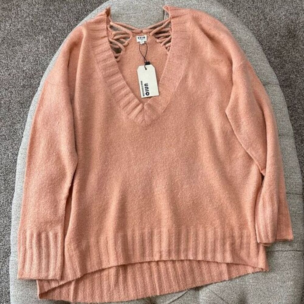Laced Back Sweater - Picture 8 of 15